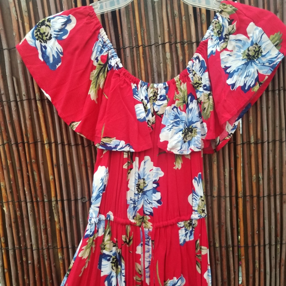 Red floral maxi dress - Picture 10 of 16